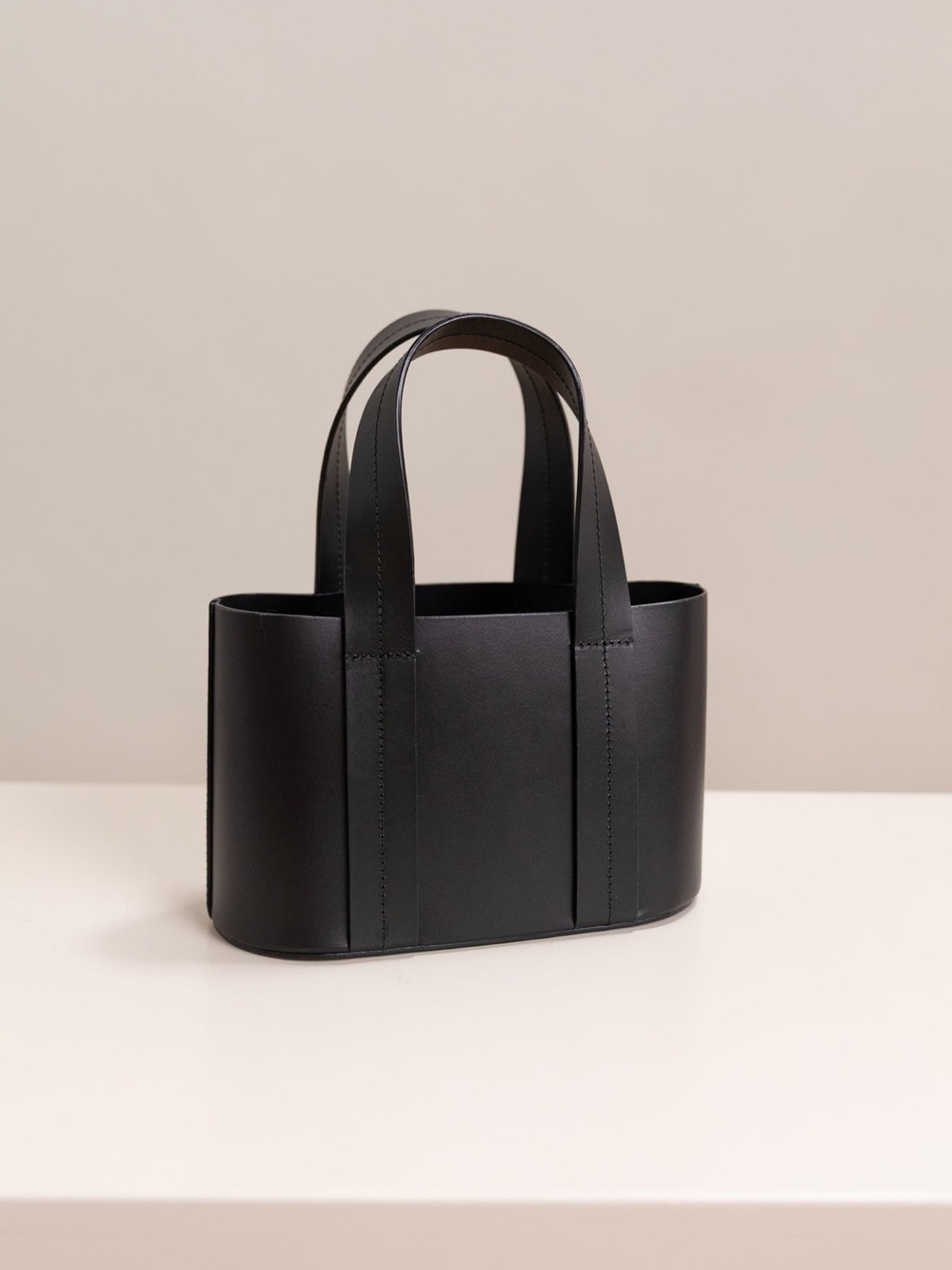 NWT BUILDING BLOCK
MINI WIDE TOTE IN BLACK LEATHER